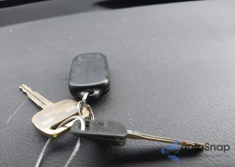 2003 Pontiac Vibe from USA, damaged, VIN 5Y2SL62853Z429706